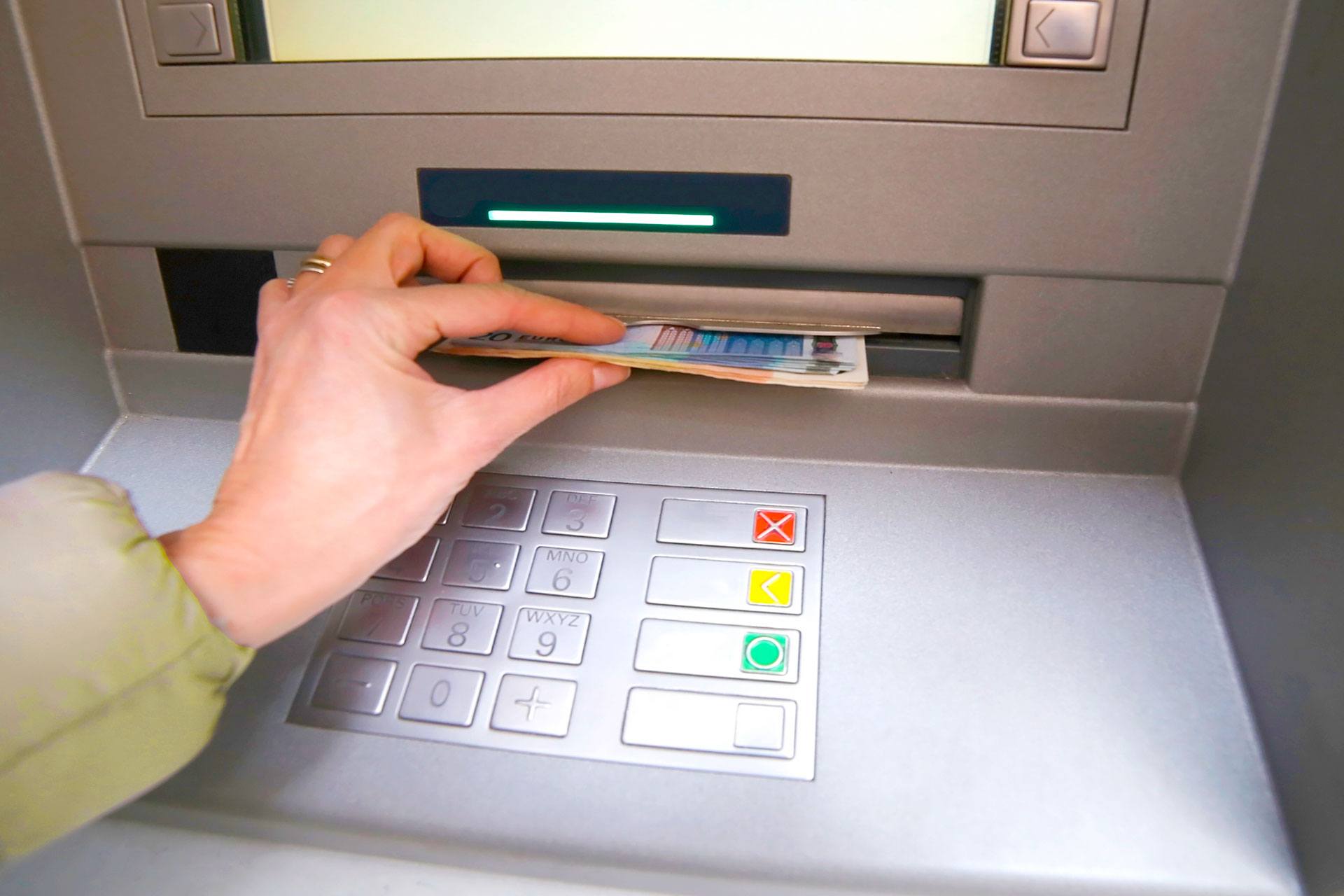 cuanto dinero puedo retirar de un cajero cuanto dinero es posible sacar de un cajero